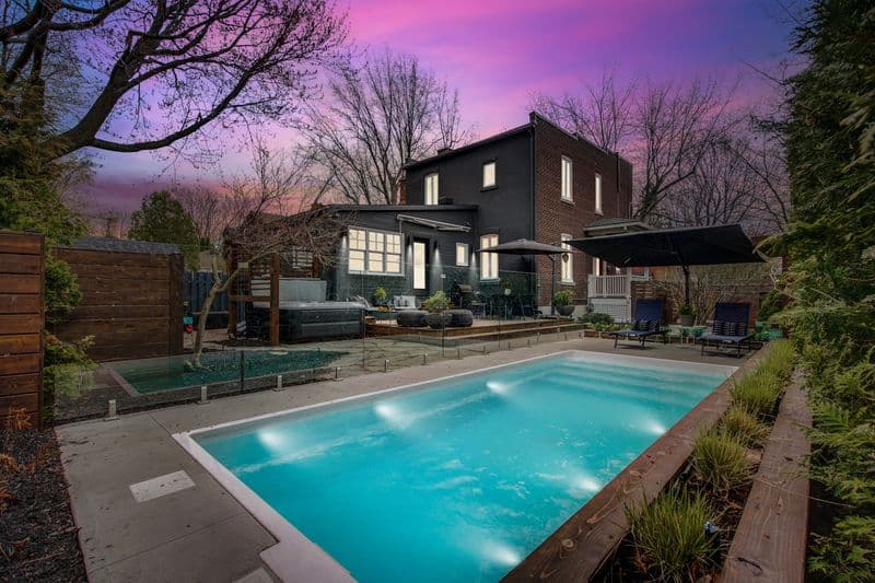 Heure bleue virtuelle after transformation - Professional virtual staging result by Hausvalet